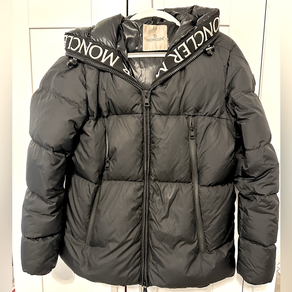 Moncler Men’s Puffer Jacket Black